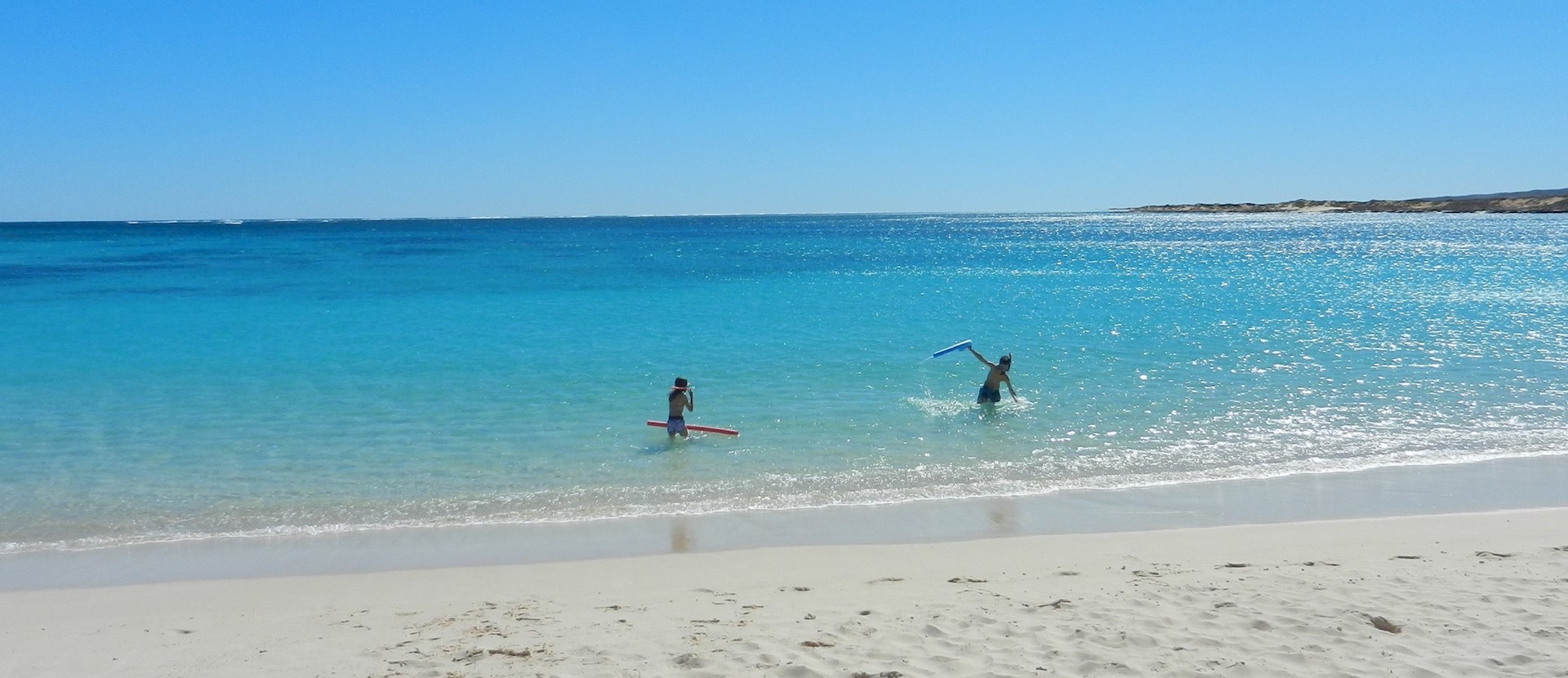 Landcruiser 8 seater with swags / towing car 4WD Camper Hire Perth