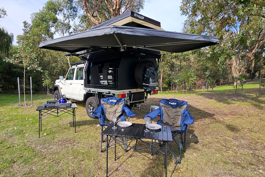 Landcruiser with electric roof tent