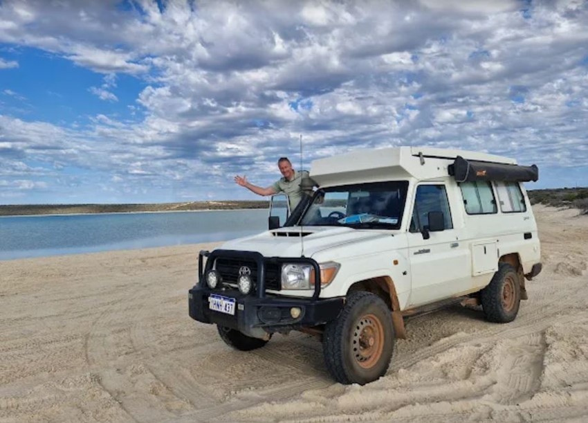 Toyota Landcruiser Poptop 4x4 Campervan Perth